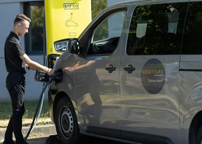 Hotel Courtyard By Marriott Toulouse Airport